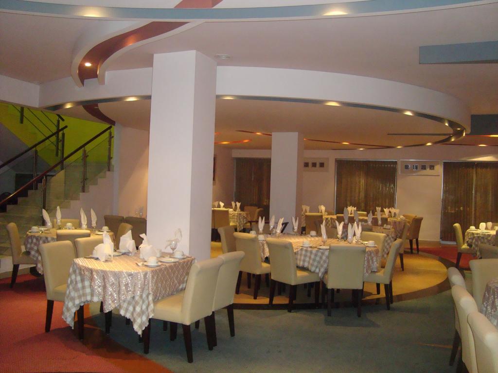 Nirvana Inn Sylhet Phòng bức ảnh