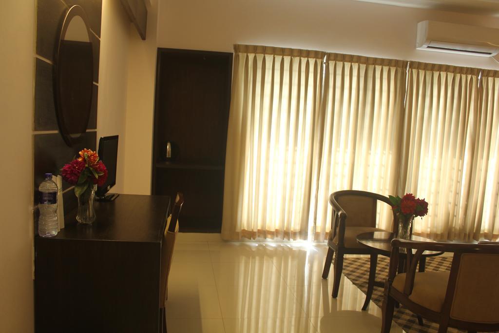 Nirvana Inn Sylhet Ngoại thất bức ảnh