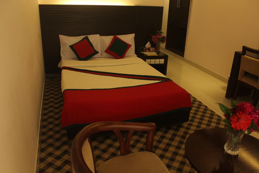 Nirvana Inn Sylhet Ngoại thất bức ảnh