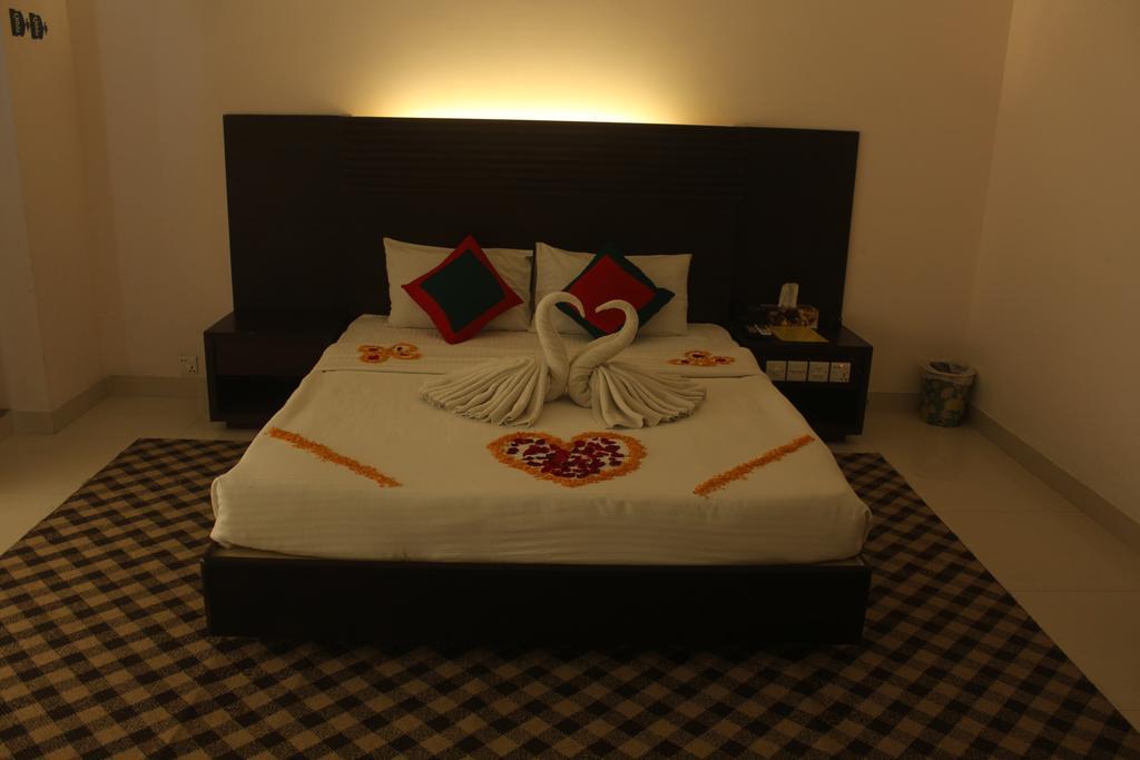 Nirvana Inn Sylhet Ngoại thất bức ảnh