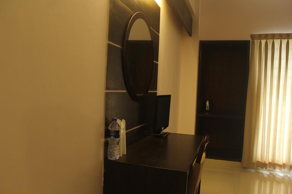 Nirvana Inn Sylhet Ngoại thất bức ảnh