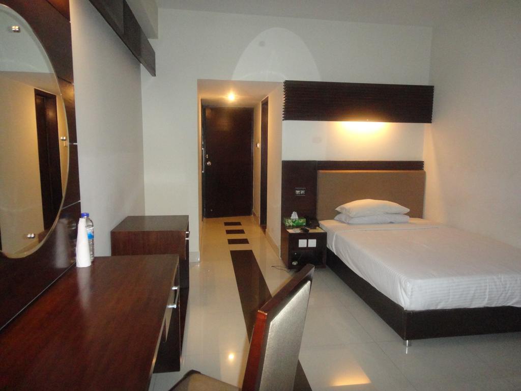 Nirvana Inn Sylhet Ngoại thất bức ảnh